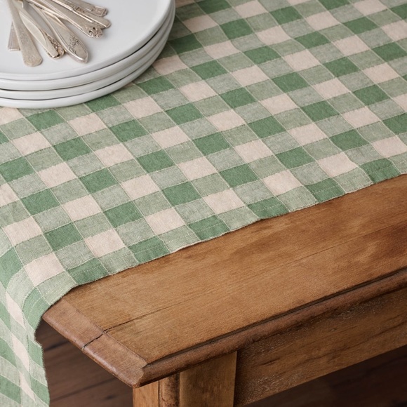 Magnolia Green Gingham Linen Table Runner - Picture 11 of 17